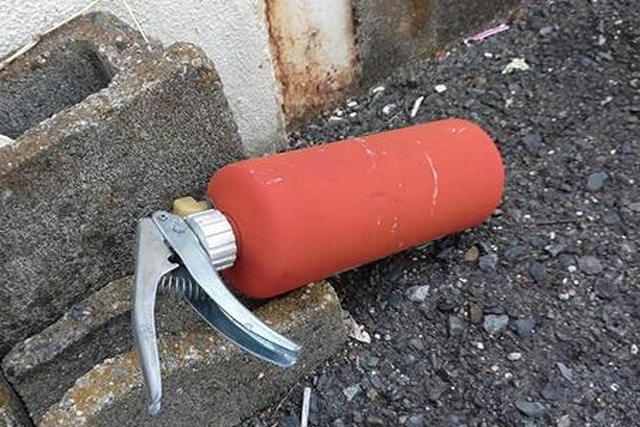 消火器・ガスボンベ・塗料